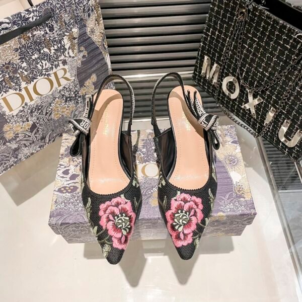 CD J'ACD Slingback Pump - Heels