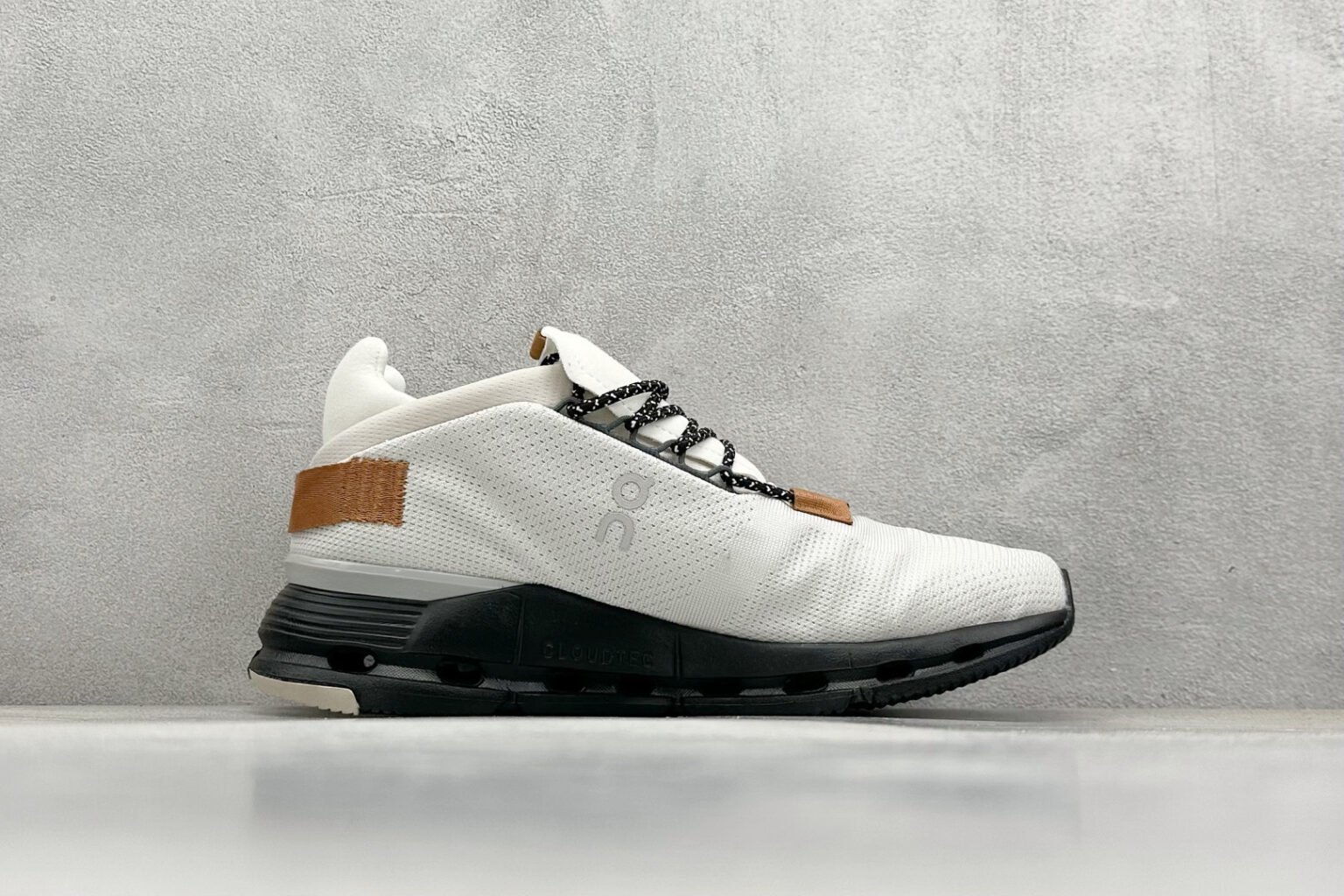 ON Cloudnova – Sneakers — 2