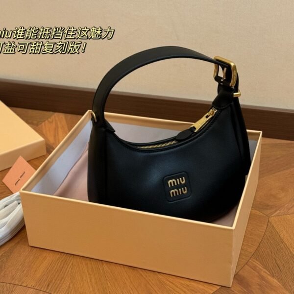 MIU Wander Black Leather - Bag