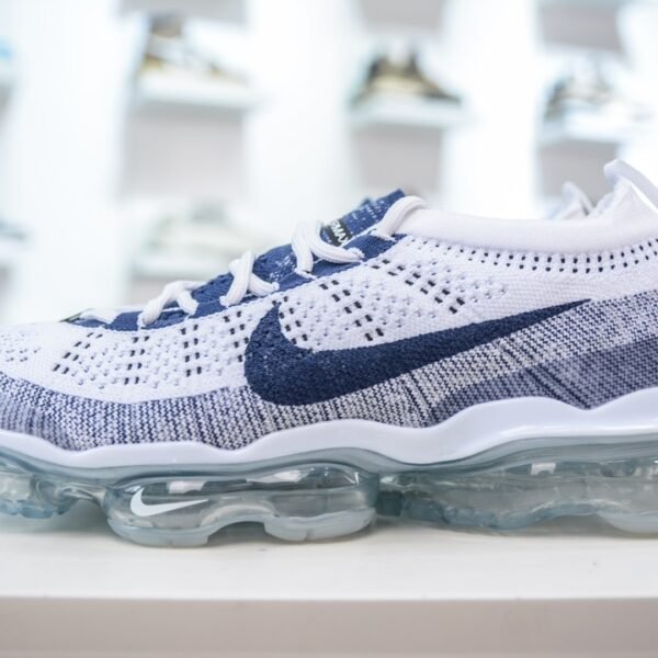 NK Air Vapormax Flyknit 3 White/Blue - Sneakers