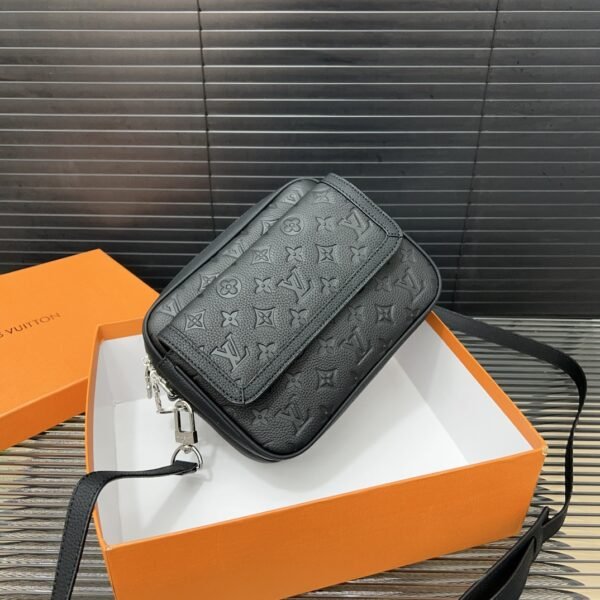 LV Outdoor Messenger Monogram Shadow - Bag