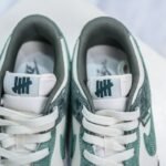 NK SB Dunk Low x Supreme – Sneakers – Green