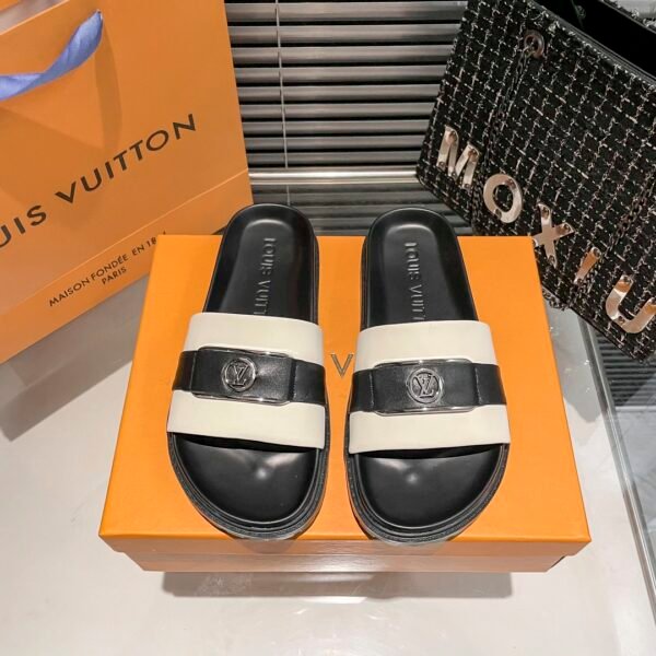 LV Waterfront - Slides