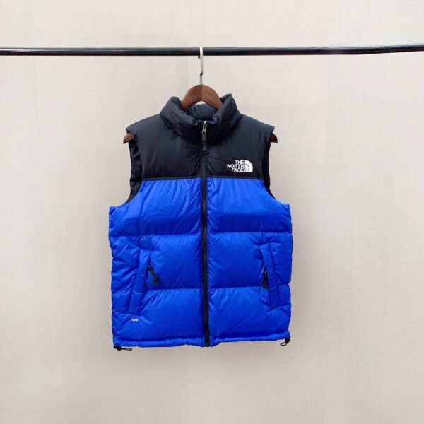 ```plaintext
TNF Nuptse Vest - Vest
```