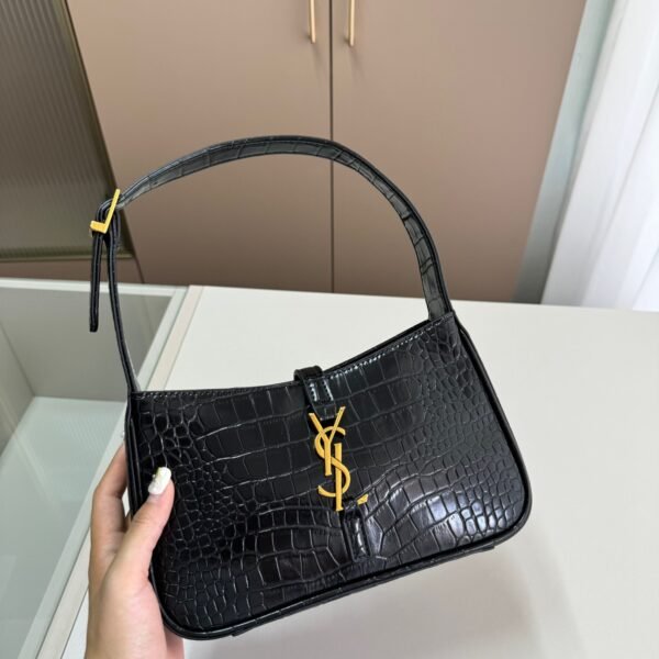 YSL Le 5 à 7 Hobo - Bag