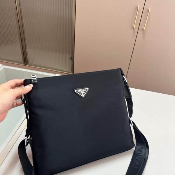 PR Re-Nylon Messenger Bag Black Nylon - Bag