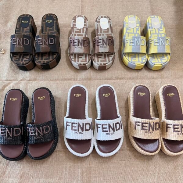 FD FD Roma Slides - Slides