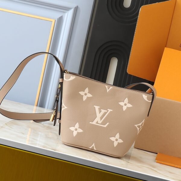 LV New Wave Multi-Pochette - Bag