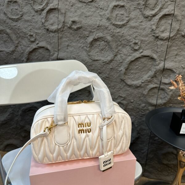 MIU Matelassé Bowling Bag Lamb Leather - Bag