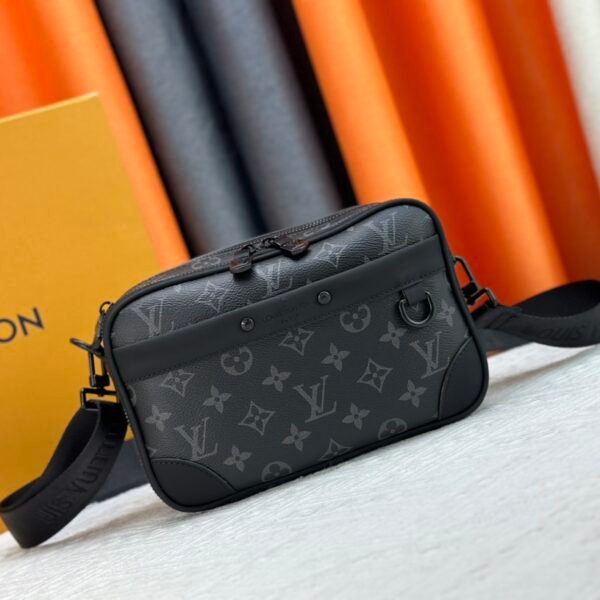 LV Outdoor Messenger - Bag