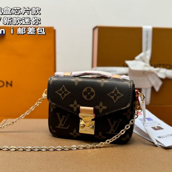 LV Mini Dauphine - Bag