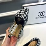 CC Houndstooth Pearl Heel Pumps – Heels – Black