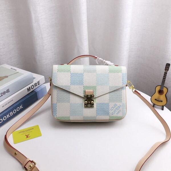 LV Pochette Métis Damier Azur - Bag