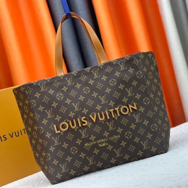LV OnTheGo MM Monogram - Bag