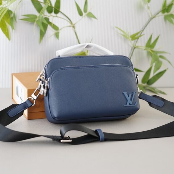 LV Outdoor Messenger - Bag