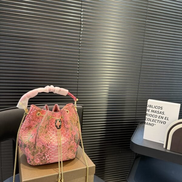 BV Serpenti Forever Bucket Bag Pink Python - Bag