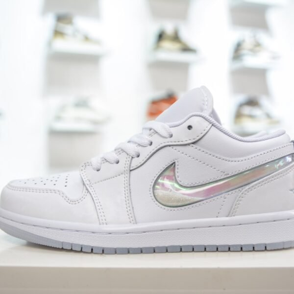 NK Air Jordan 1 Low SE White/Metallic Silver - Sneakers