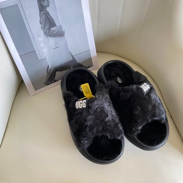 UGG Fluff Yeah Slide - Slides