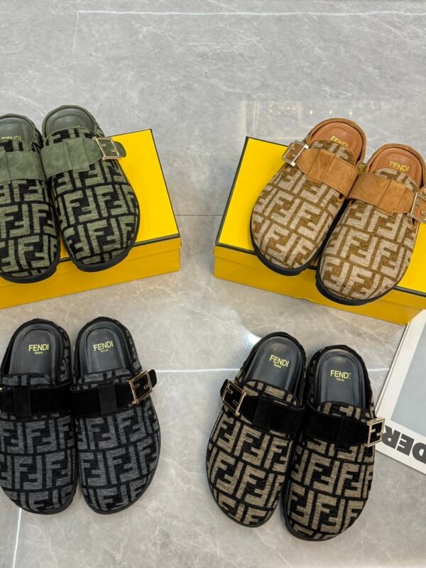 FD FF Buckle Mules – Schuhe