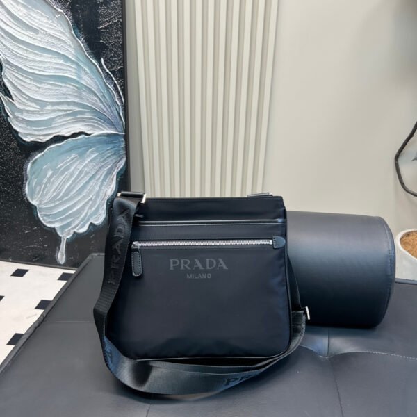 PR Re-Nylon Messenger Bag Black Nylon - Bag