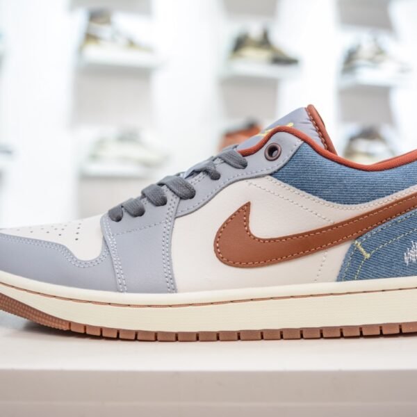 NK Air Jordan 1 Low SE Denim Denim/White/Brown - Sneakers
