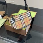 BBR Vintage Check Mini Beige Check – Bag – Red