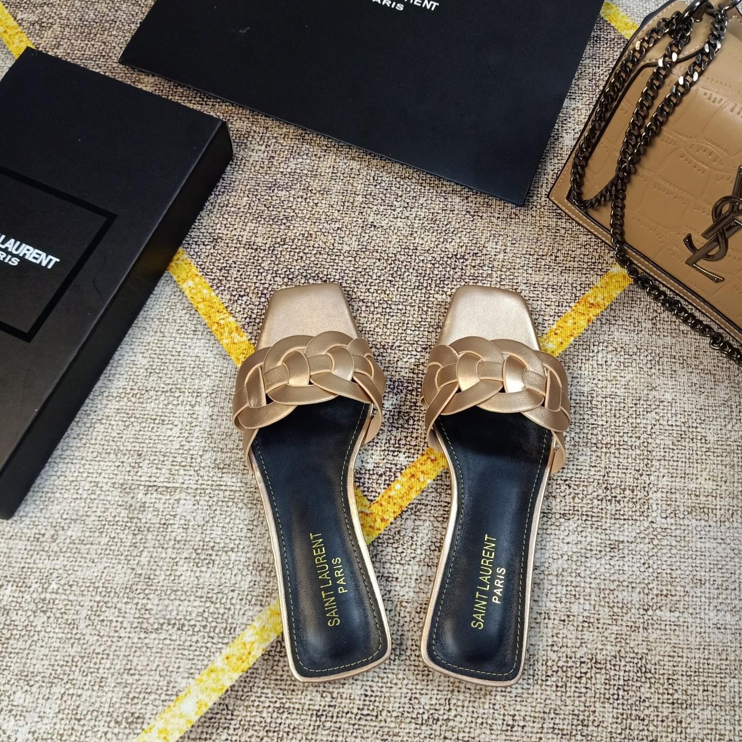 YSL Nu Pieds 05 Gold Leather - Sandals - Image 3