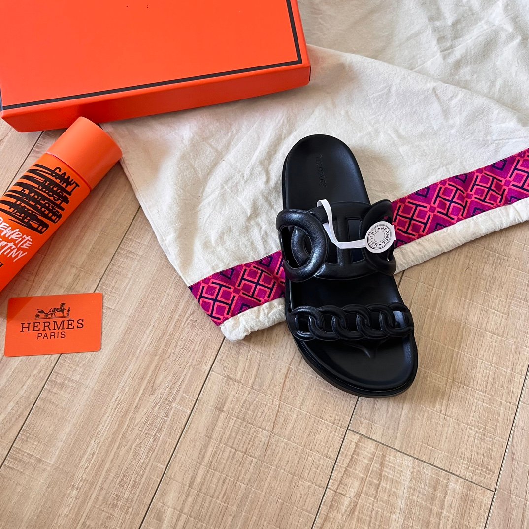 HM Chypre Black - Slides - Image 4