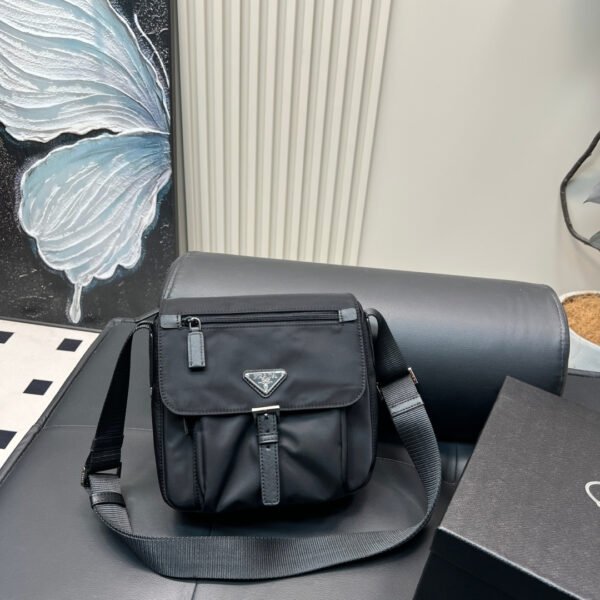 PR Re-Nylon Messenger Black Nylon - Bag