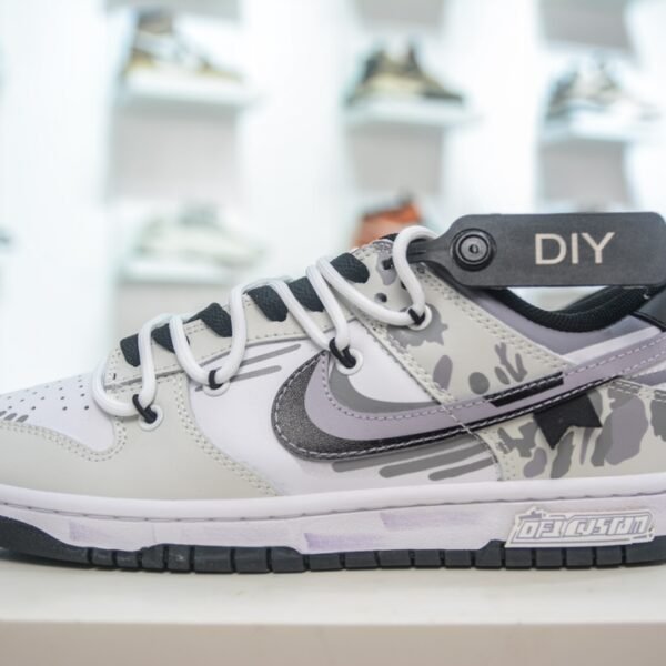 NK Dunk Low SE - Sneakers