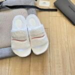 BAL Hotel Line Terry – Slide