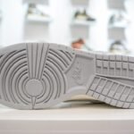 NK Dunk Low Undefeated – Sneakers – Beige