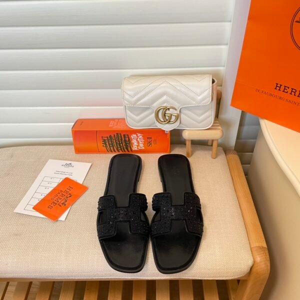 HM Oran Sandals - Sandals