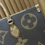 LV OnTheGo GM Monogram Reverse – Bag – Red