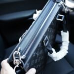 LV Porte-Documents Voyage Monogram Eclipse – Bag