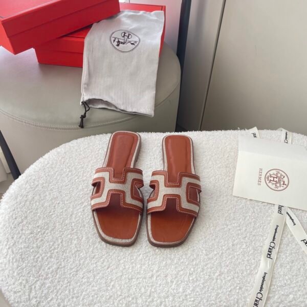HM Oran Sandals - Sandals