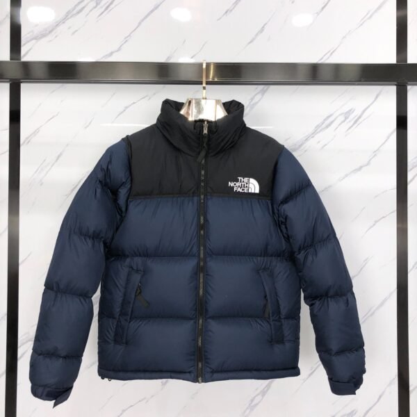 ```  
TNF 1996 Retro Nuptse Jacket - Jacket  
```