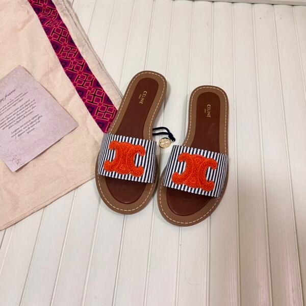 CEL Triomphe Canvas Slides - Slides