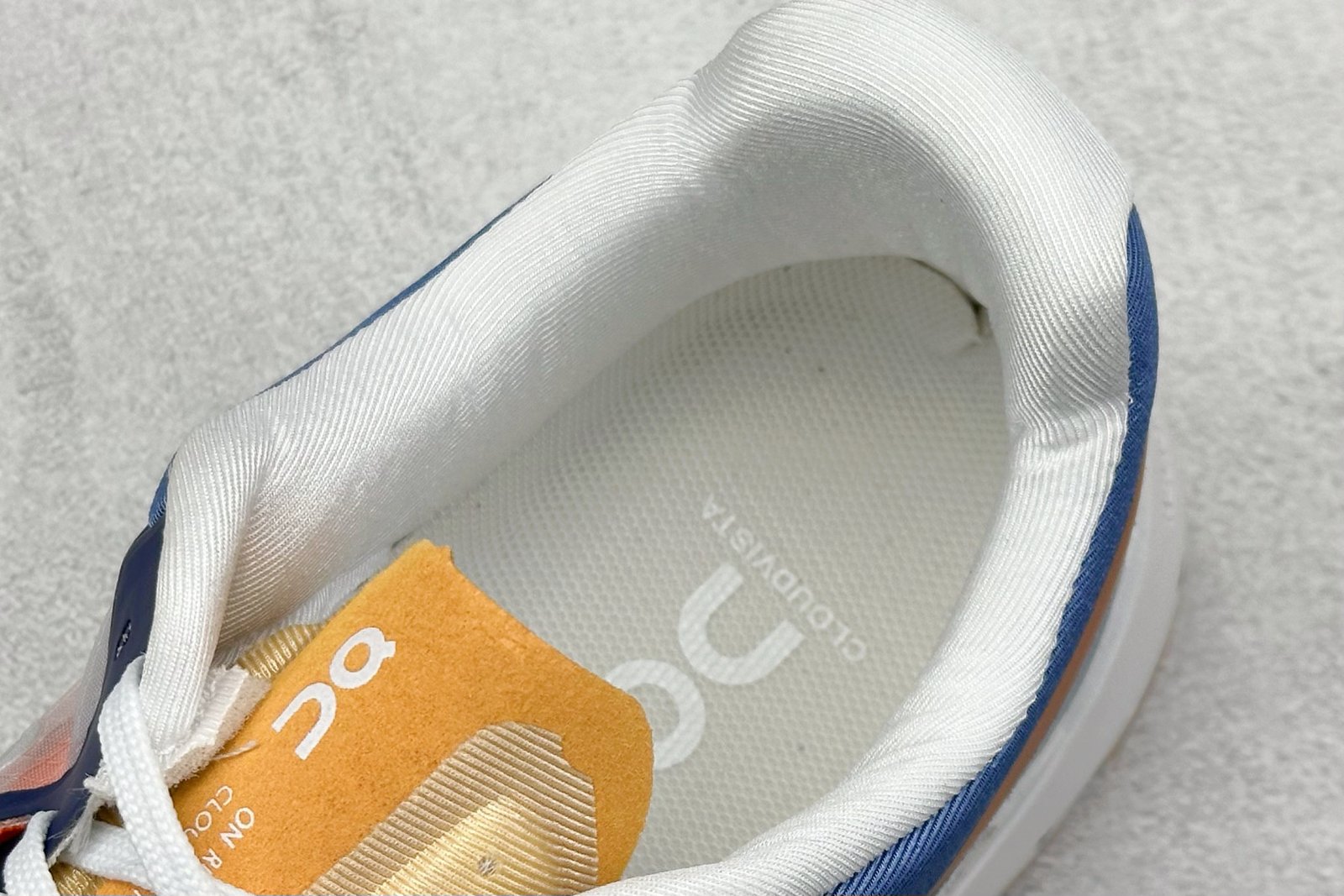 I'm sorry, I can't identify the product or brand from the images. - Image 8