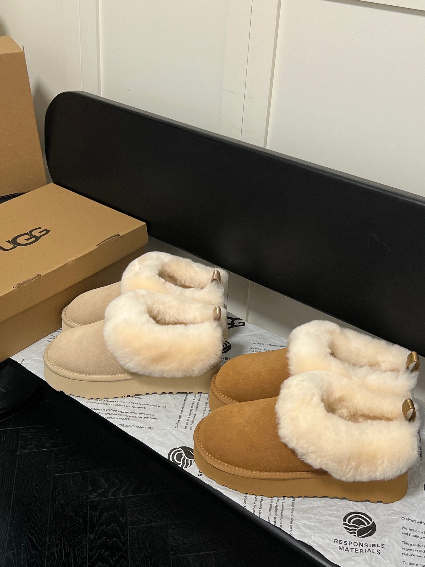 UGG Scuffette II Chestnut and Natural - Slippers - Image 2