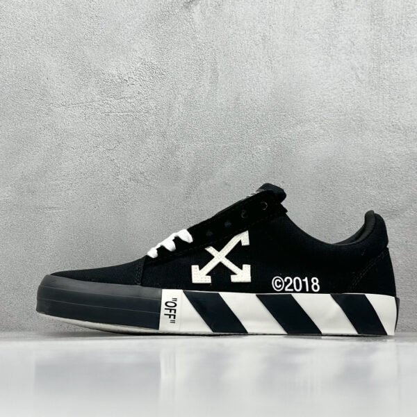 OW Vulcanized Low - Sneakers