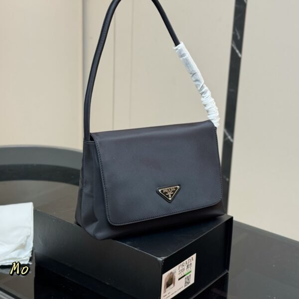 PR Re-Edition 2000 Black Nylon - Bag