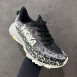 HK Speedgoat 5 Black/White – Sneakers