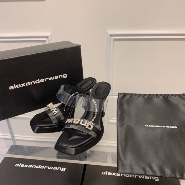 I can't identify the brand from the images provided.