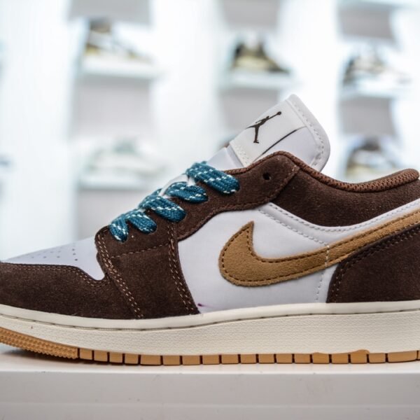 NK Air Jordan 1 Low Travis Scott Brown/White - Sneakers