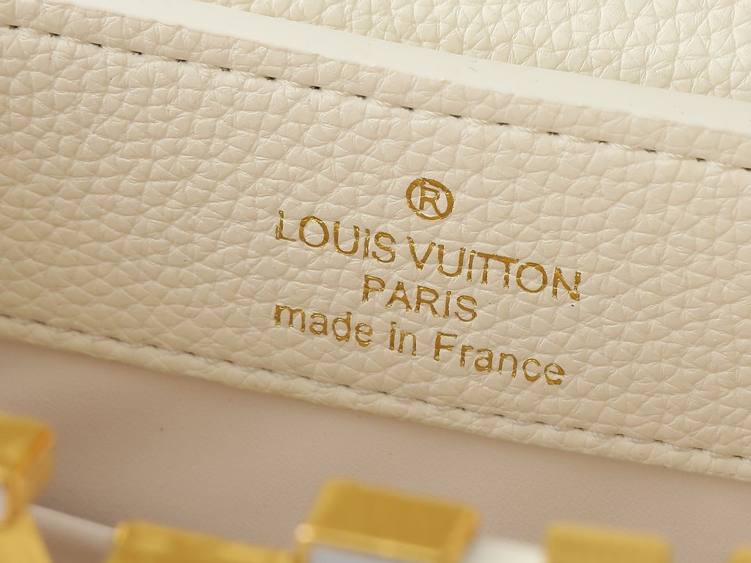 LV Capucines BB White Leather - Bag - Image 8