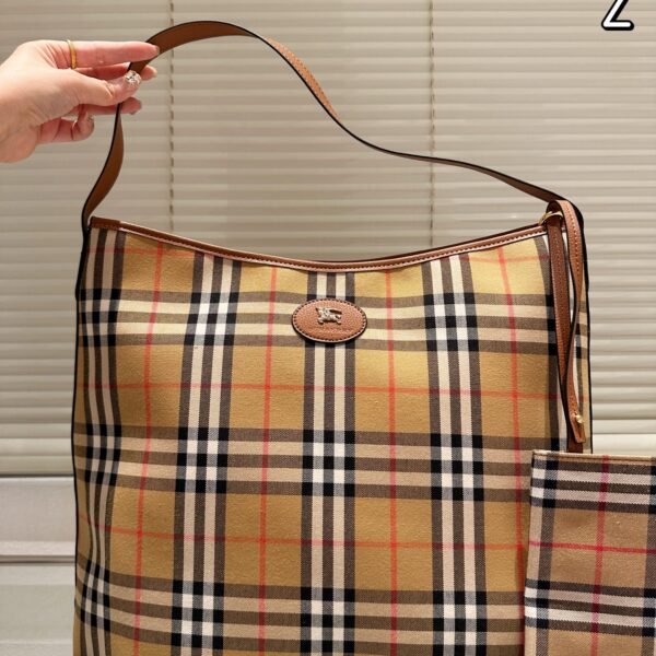 BBR Vintage Check Tote Beige Check - Bag