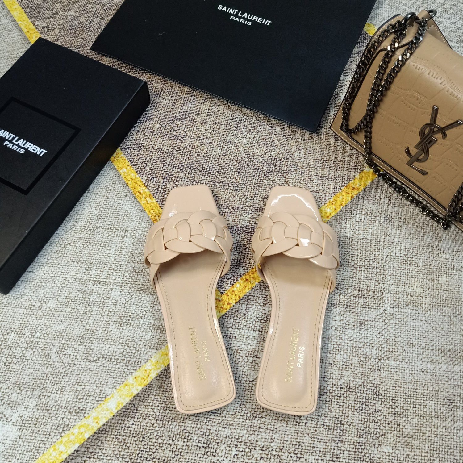 YSL Nu Pieds Nude Patent Leather - Sandals - Image 9