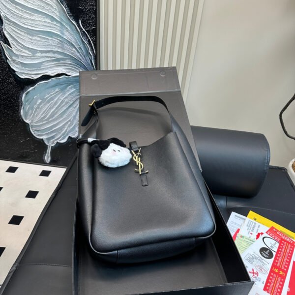 YSL Le 5 à 7 Hobo - Bag