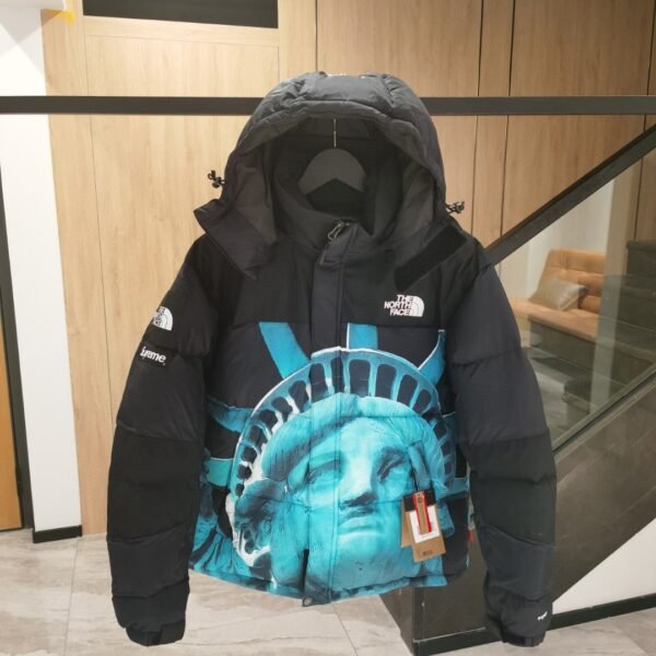 TNF Statue of Liberty Nuptse - Jacket